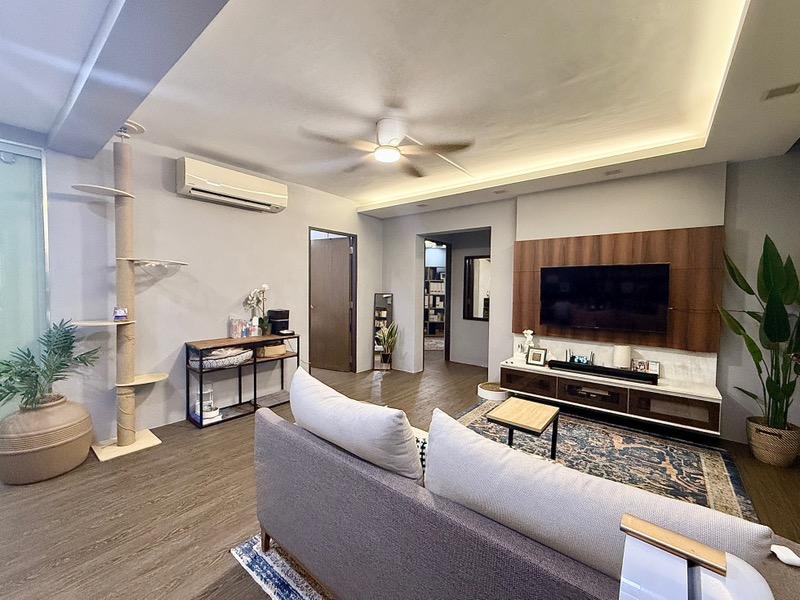Prop-GPT: HDB Apartment: D27 Yishun 306 Yishun Central