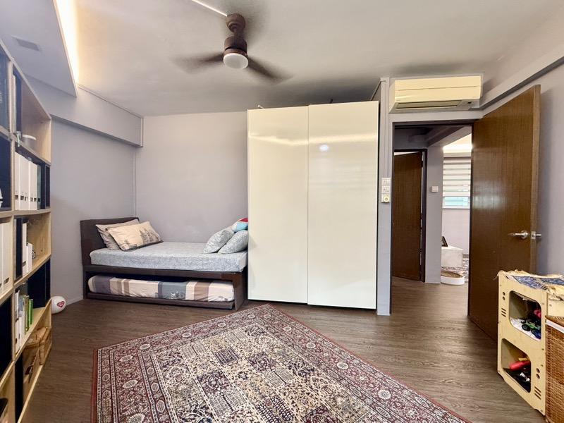 306 Yishun Central HDB Apartment For Sale, $550,000, 3 Bed 2 Bath 1,163 sqft $473.00 psf