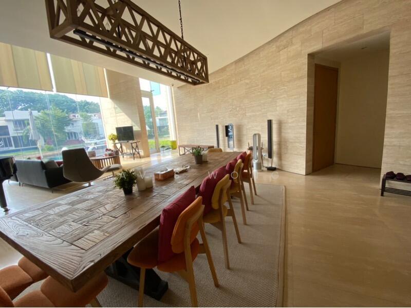 Prop-GPT: Bungalow: D04  Sandy Island