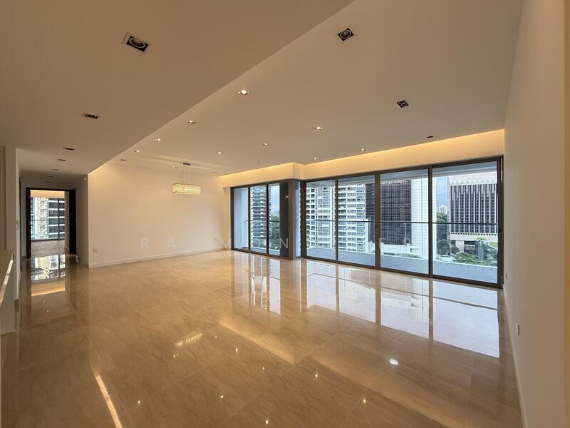 Prop-GPT: Apartment: D09 Cairnhill CityVista Residences