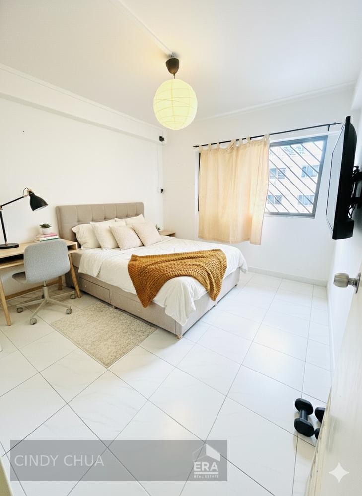 Prop-GPT: HDB - 4 room: D19 Serangoon 409 Serangoon Central