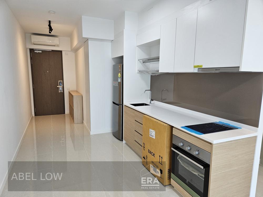 Prop-GPT: Condominium: D18 Tampines Treasure at Tampines