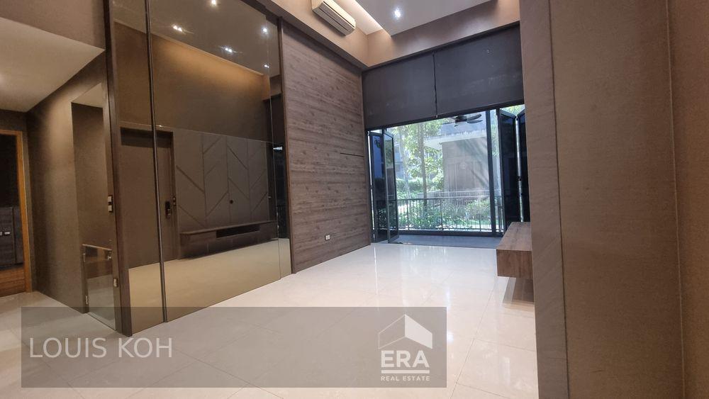 Rare Ground Floor 4 Bedroom With Private Lift From Carpark