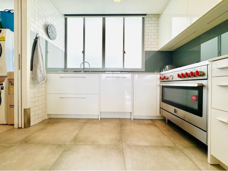 Botannia Condominium For Sale, $4,500,000, 5 Bed 4 Bath 2,637 sqft $1,706.00 psf