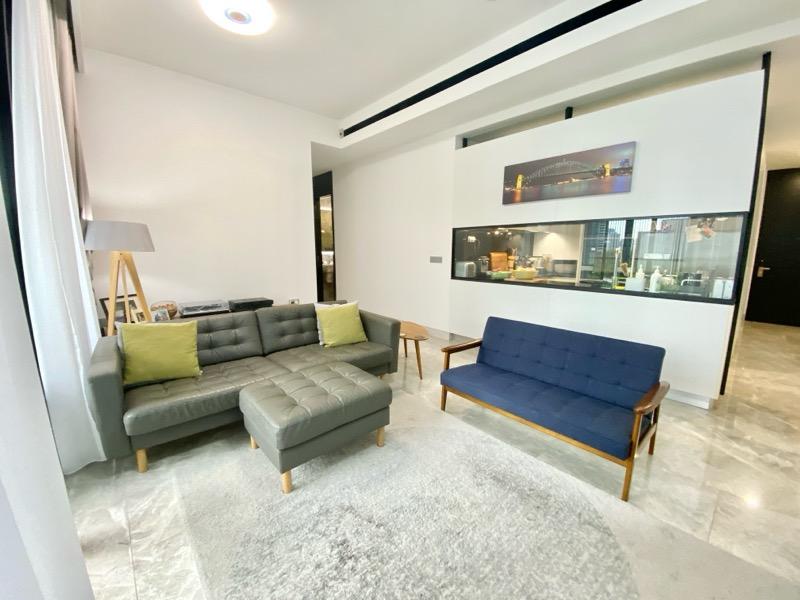 Prop-GPT: Condominium: D09  Martin Modern