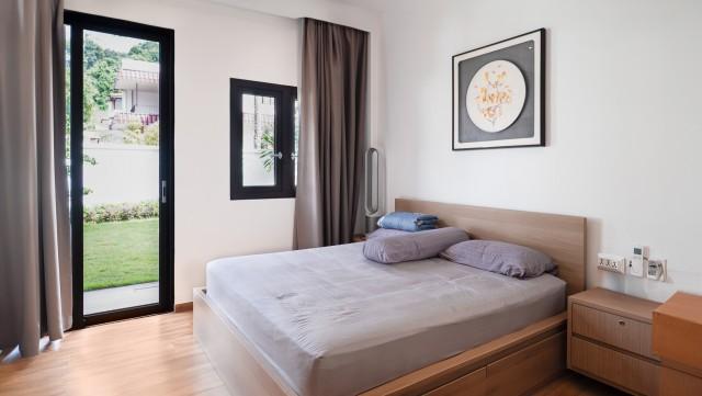 Westlake Gardens Detached House For Sale, $17,500,000, 5 Bed 7 Bath 5,000 sqft $2,160.00 psf