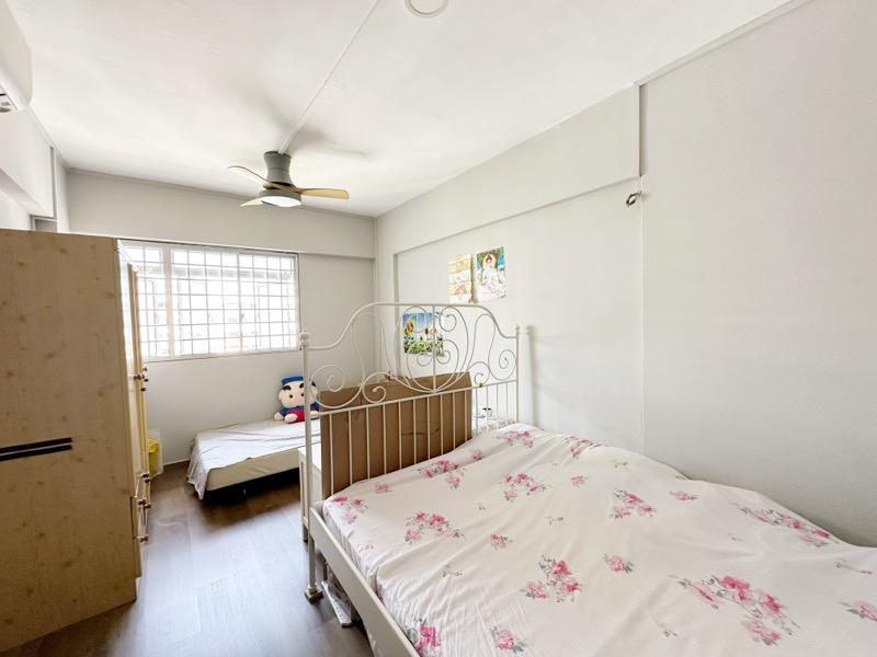 911 Tampines Street 91 HDB Apartment For Sale, $680,000, 3 Bed 2 Bath 1,119 sqft $608.00 psf