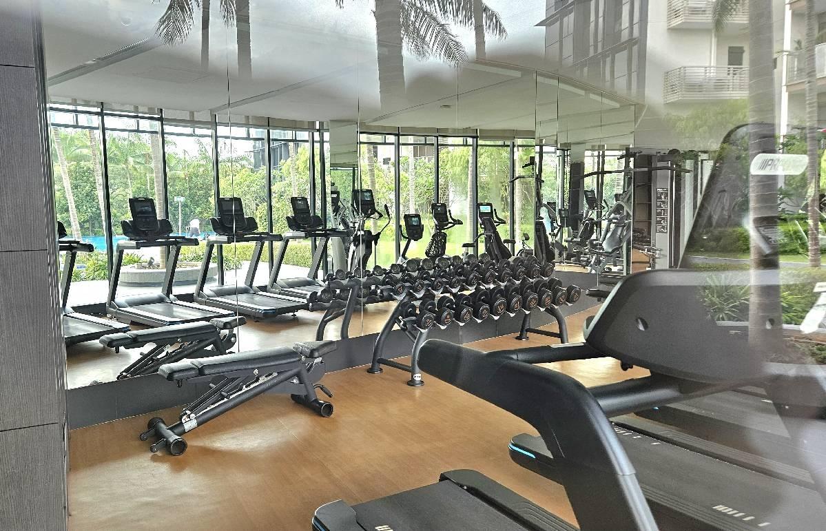 Seaside Residences Condominium For Sale, $1,600,000, 2 Bed 1 Bath 678 sqft $2,360.00 psf