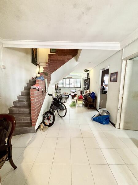 424 Serangoon Central