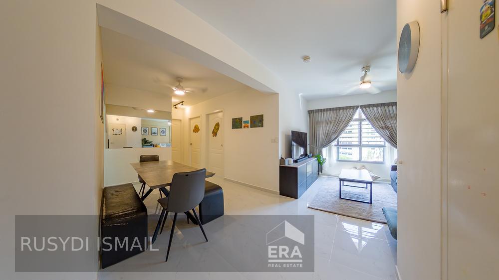 876a 4rm Tampines Ave 8. No Extension. 1km to Poi Ching and St Hildas!