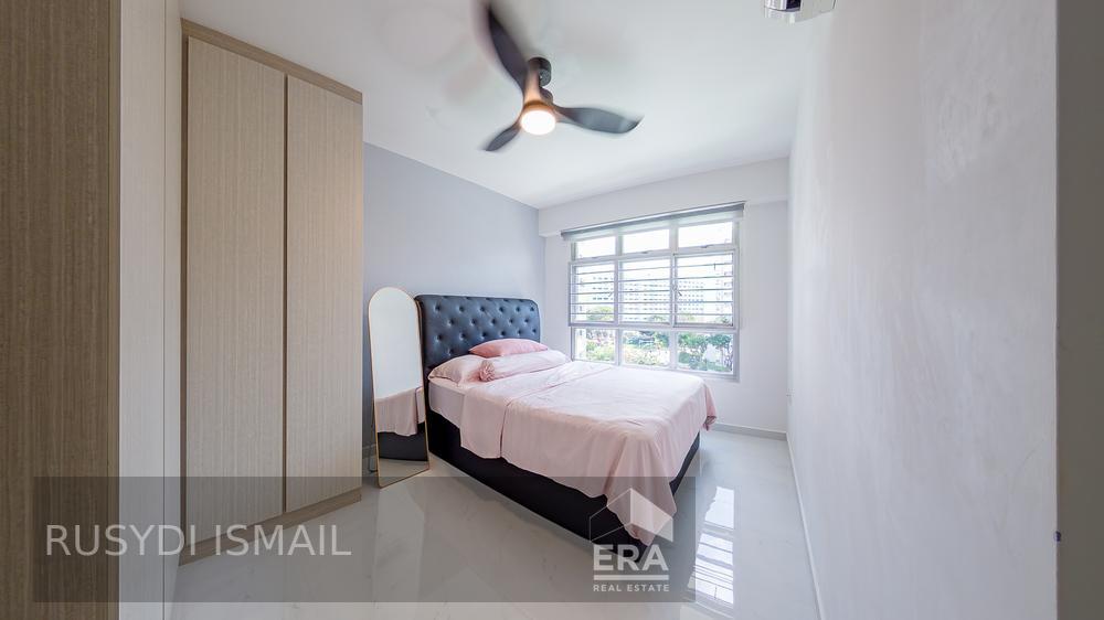 876a 4rm Tampines Ave 8. No Extension. 1km to Poi Ching and St Hildas!