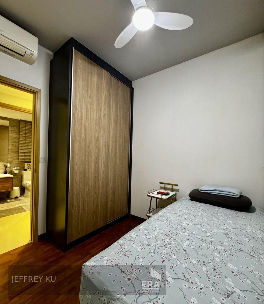 Superb Value! Sea View! Mins to Beach. No West Sun. Move-in Rd