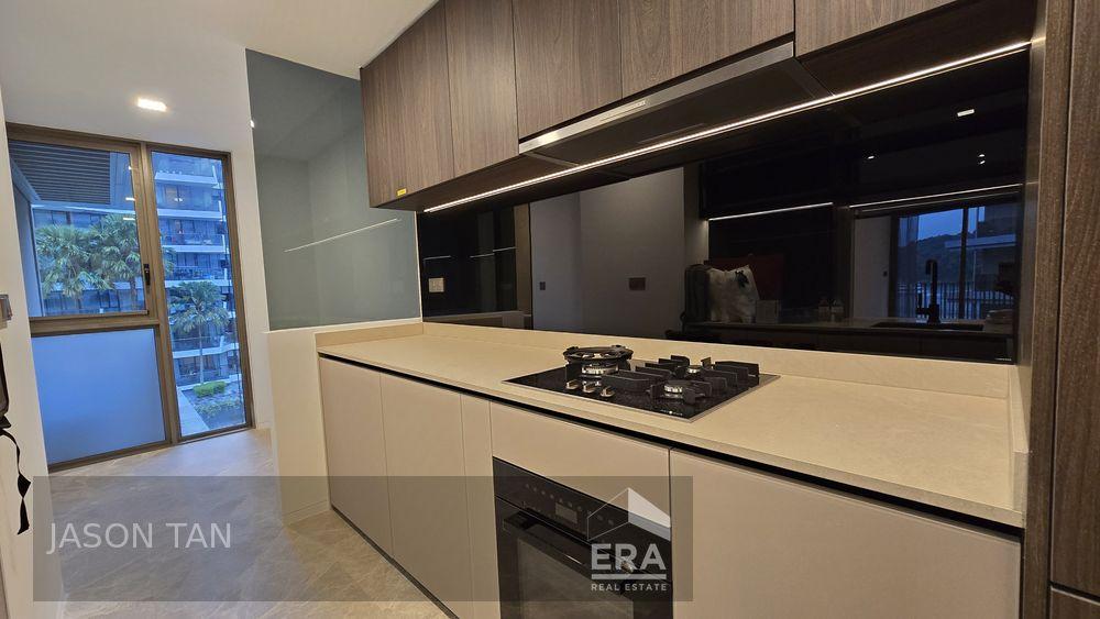 Beautiful Sea View 3bedrm Sell Vacant