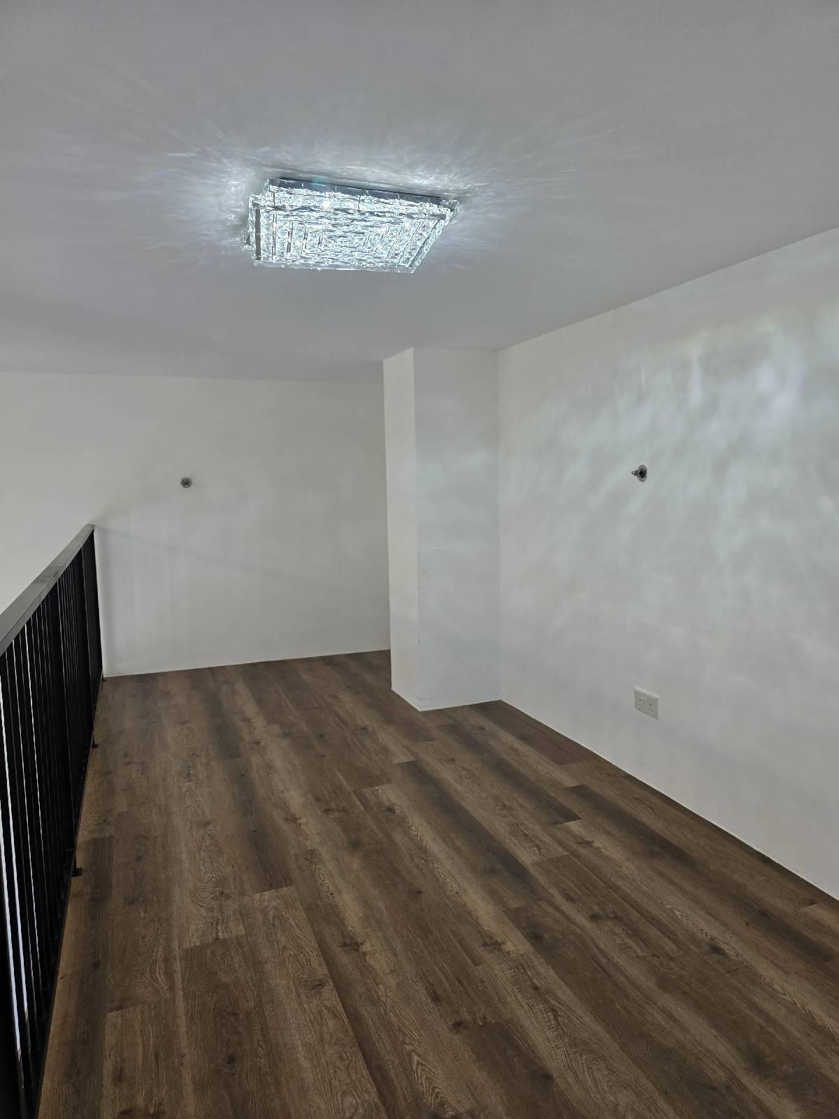 Southbank  For Sale, $1,450,000689 sqft $2,105.00 psf