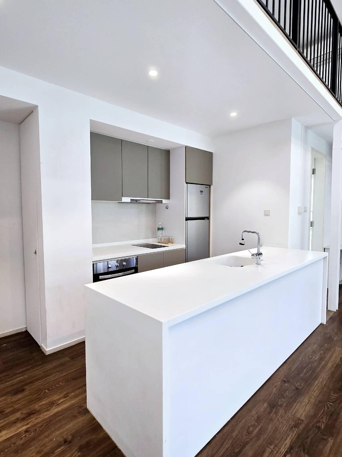 Southbank  For Sale, $1,450,000689 sqft $2,105.00 psf