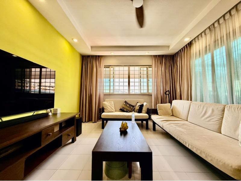 207 Choa Chu Kang Central HDB Apartment For Sale, $899,888, 4 Bed 3 Bath 1,571 sqft $573.00 psf