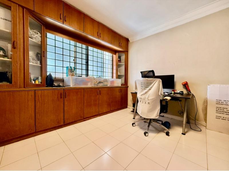 207 Choa Chu Kang Central HDB Apartment For Sale, $899,888, 4 Bed 3 Bath 1,571 sqft $573.00 psf