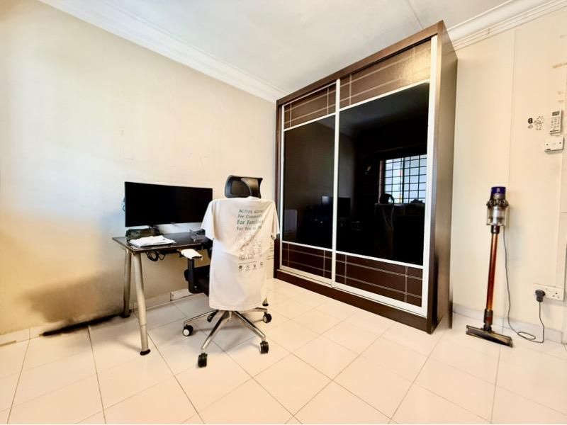 207 Choa Chu Kang Central HDB Apartment For Sale, $899,888, 4 Bed 3 Bath 1,571 sqft $573.00 psf