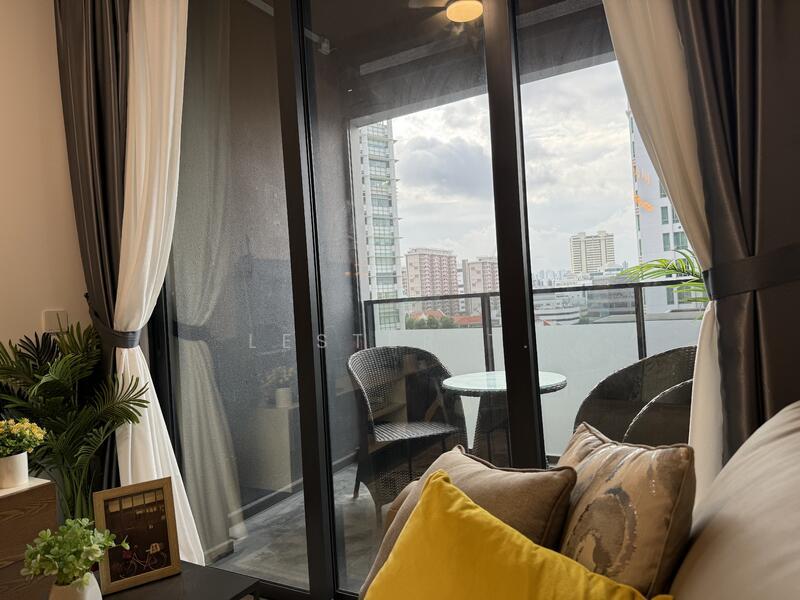 Bugis MRT Condo - 4% Rental Yield (Currently $6200)