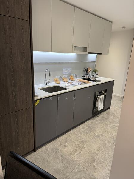 Bugis MRT Condo - 4% Rental Yield (Currently $6200)