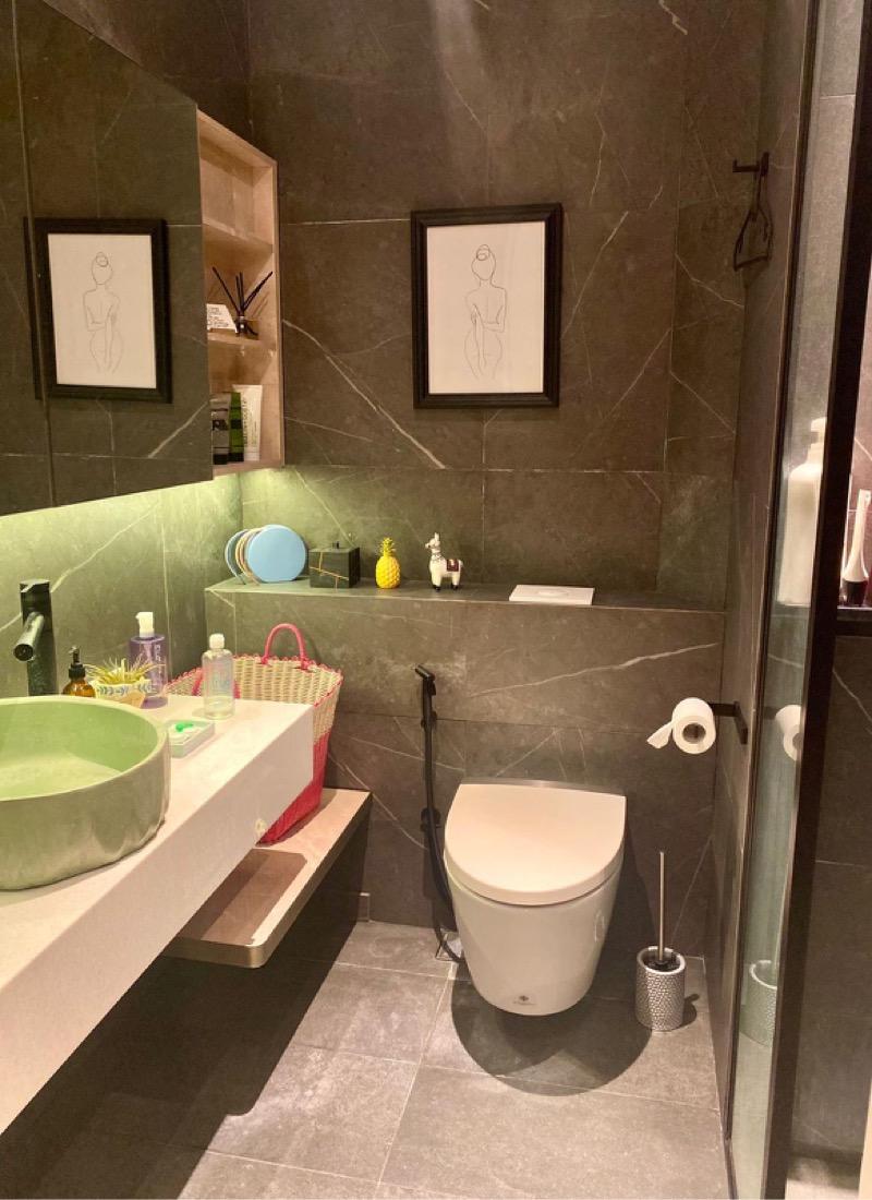 Devonshire 12 Apartment For Sale, $980,000, 1 Bed 1 Bath 484 sqft $2,025.00 psf