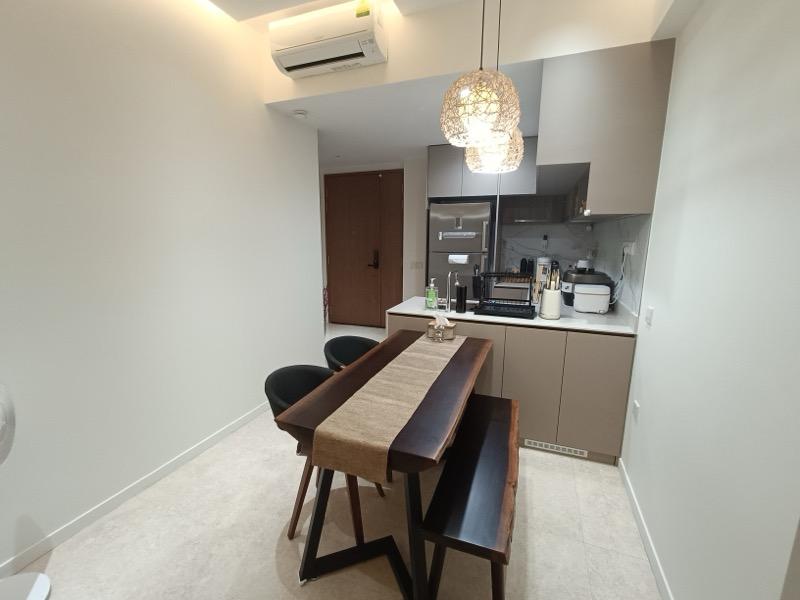 Verdale Condominium For Sale, $1,450,000, 2 Bed 2 Bath 732 sqft $1,981.00 psf