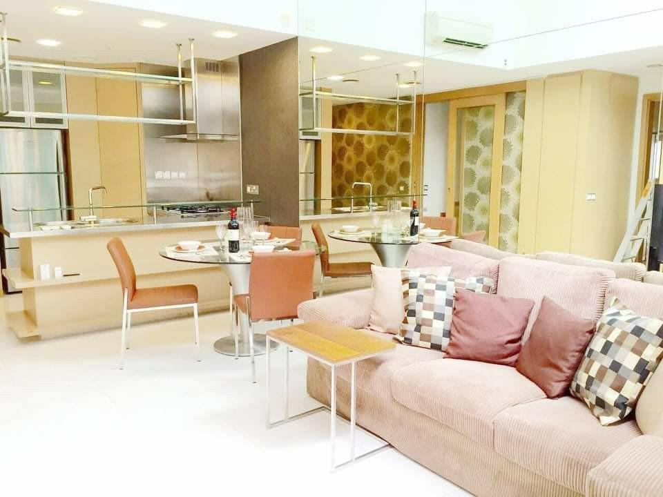 Icon Apartment For Sale, $1,980,000, 2 Bed 2 Bath 1,044 sqft $1,897.00 psf