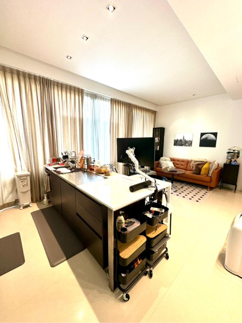 Scotts Square Condominium For Sale, $3,200,000, 2 Bed 2 Bath 947 sqft $3,379.00 psf