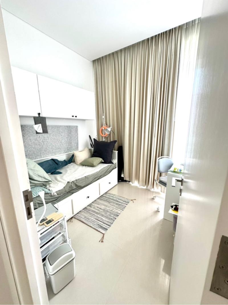 Scotts Square Condominium For Sale, $3,200,000, 2 Bed 2 Bath 947 sqft $3,379.00 psf