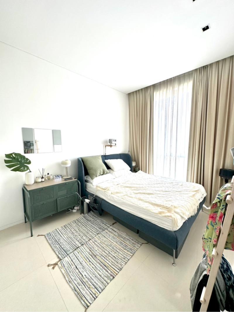 Scotts Square Condominium For Sale, $3,200,000, 2 Bed 2 Bath 947 sqft $3,379.00 psf