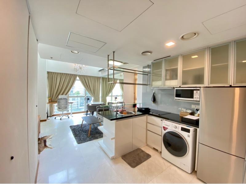 Icon Apartment For Sale, $1,248,888, 1 Bed 1 Bath 700 sqft $1,784.00 psf