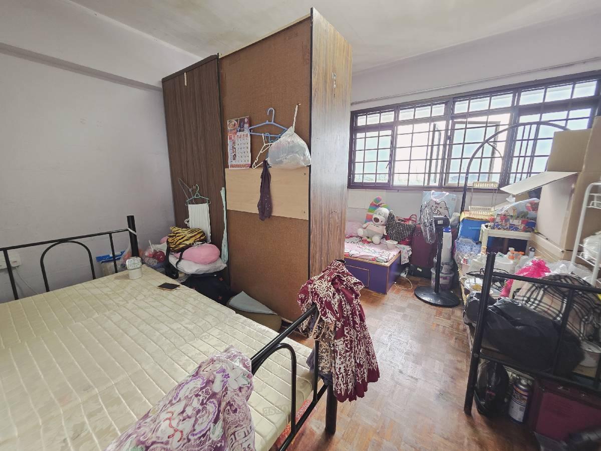 105 Spottiswoode Park Road Apartment For Sale, $1,380,000, 3 Bed 2 Bath 1,335 sqft $1,034.00 psf