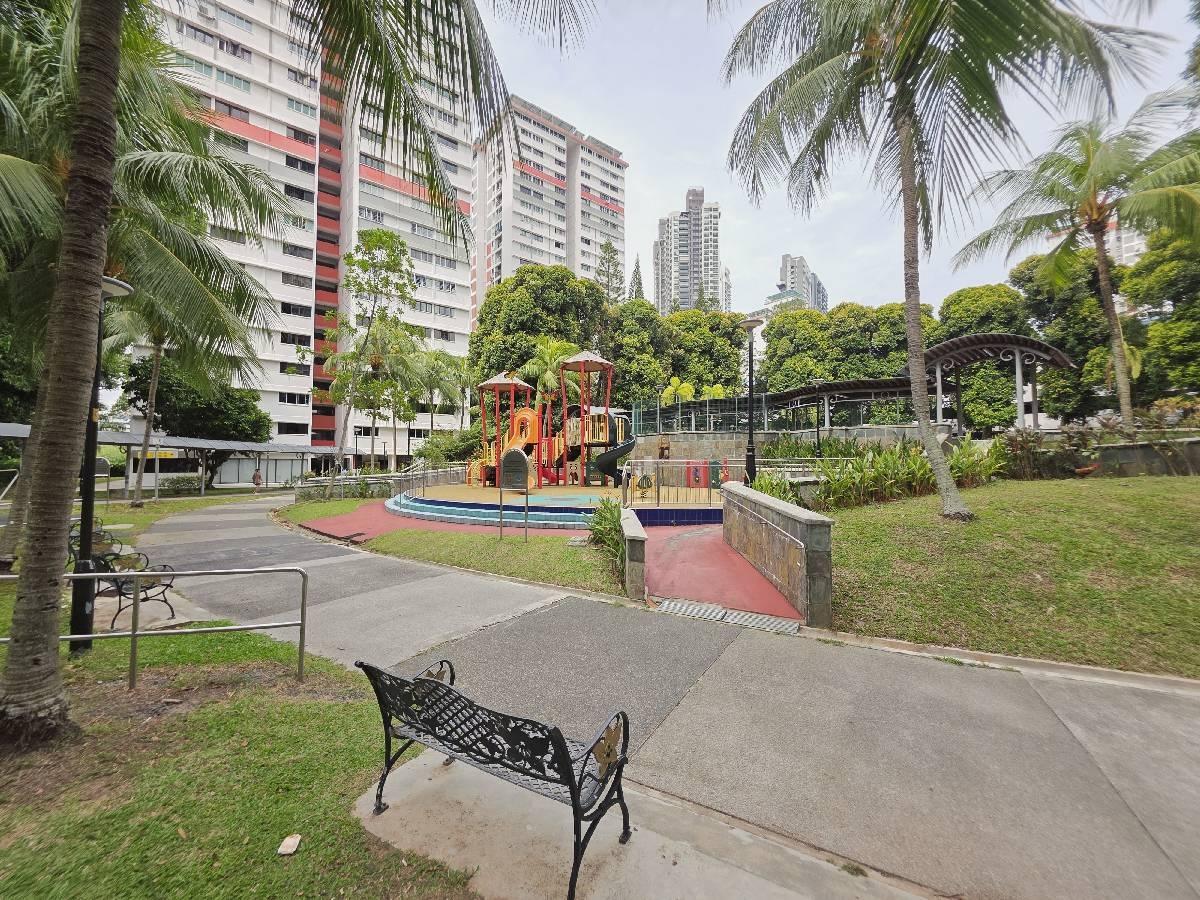 105 Spottiswoode Park Road Apartment For Sale, $1,380,000, 3 Bed 2 Bath 1,335 sqft $1,034.00 psf