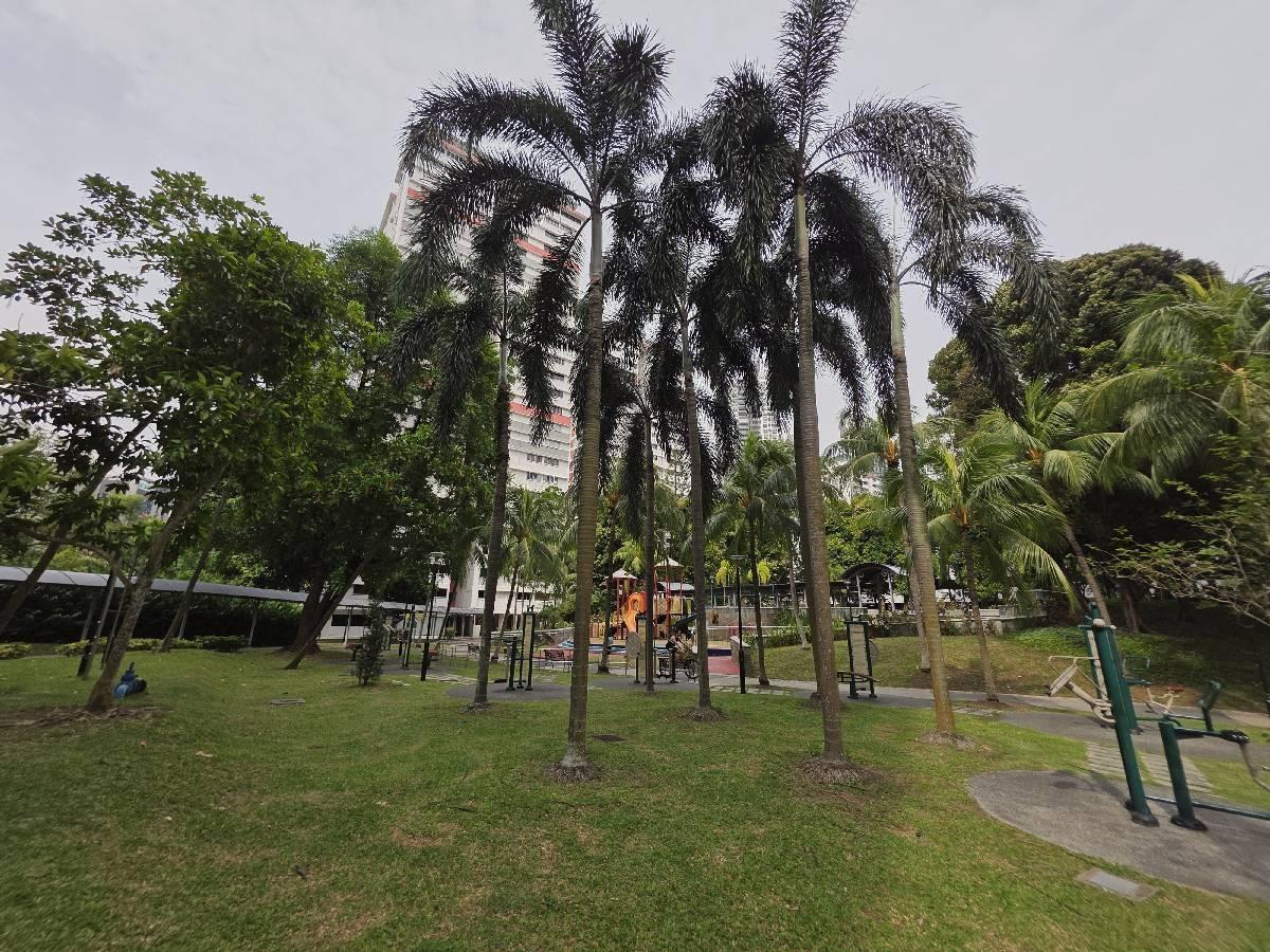 105 Spottiswoode Park Road Apartment For Sale, $1,380,000, 3 Bed 2 Bath 1,335 sqft $1,034.00 psf