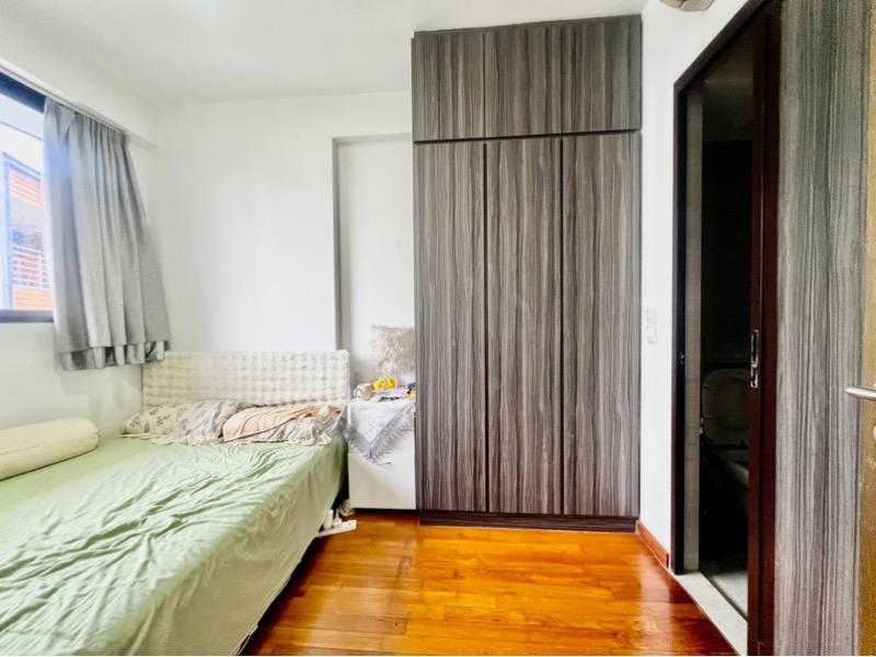 LIV on Sophia Apartment For Sale, $1,300,000, 2 Bed 2 Bath 538 sqft $2,416.00 psf