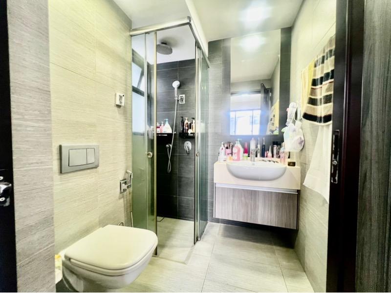 LIV on Sophia Apartment For Sale, $1,300,000, 2 Bed 2 Bath 538 sqft $2,416.00 psf