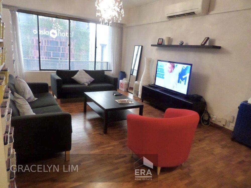 Rare and Spacious Central Unit