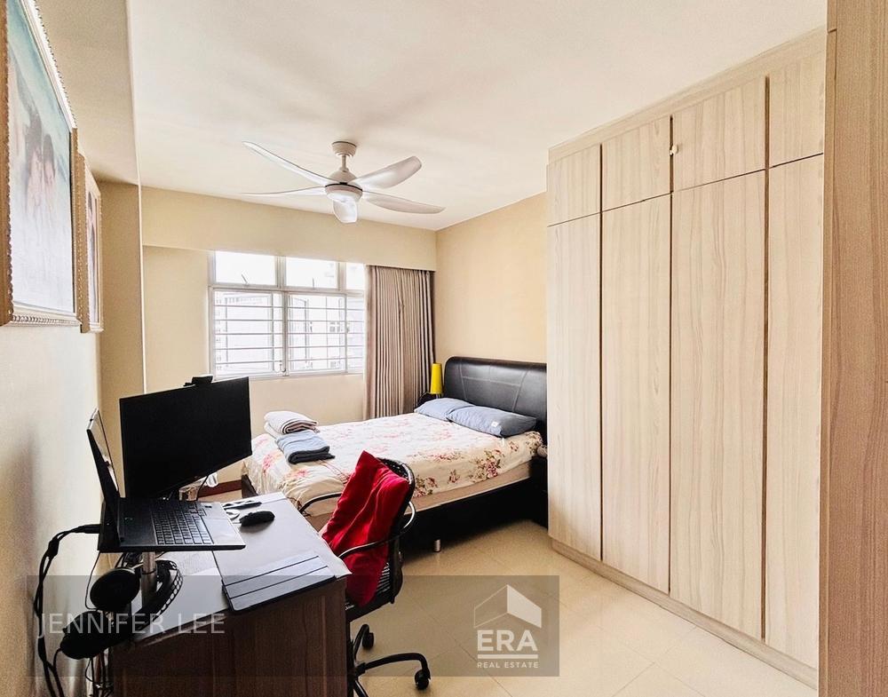 Rare High Floor Unit, With No Extension!