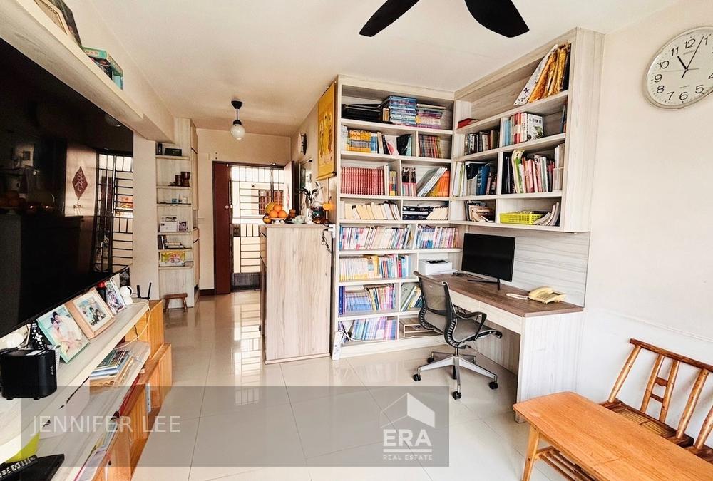 Rare High Floor Unit, With No Extension!