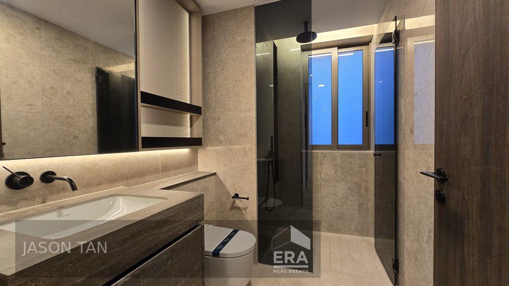 Beautiful Sea View 3bedrm Sell Vacant