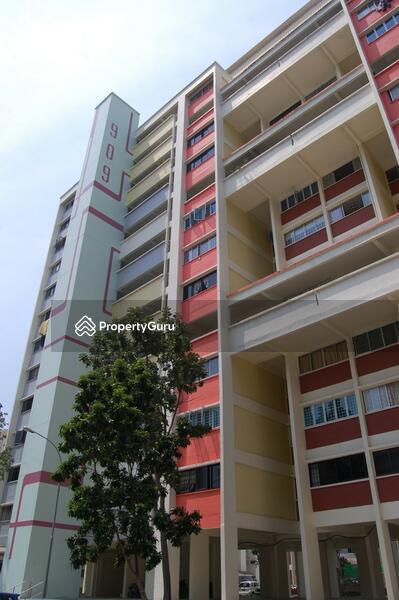 909 Tampines Avenue 4