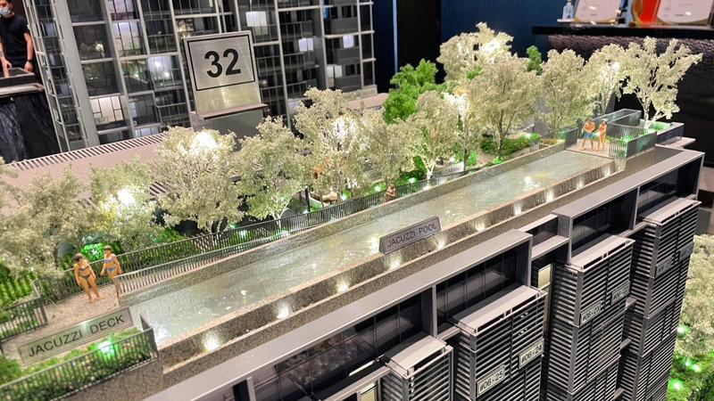 The M Condominium For Sale, $1,100,000, 1 Bed 1 Bath 409 sqft $2,689.00 psf