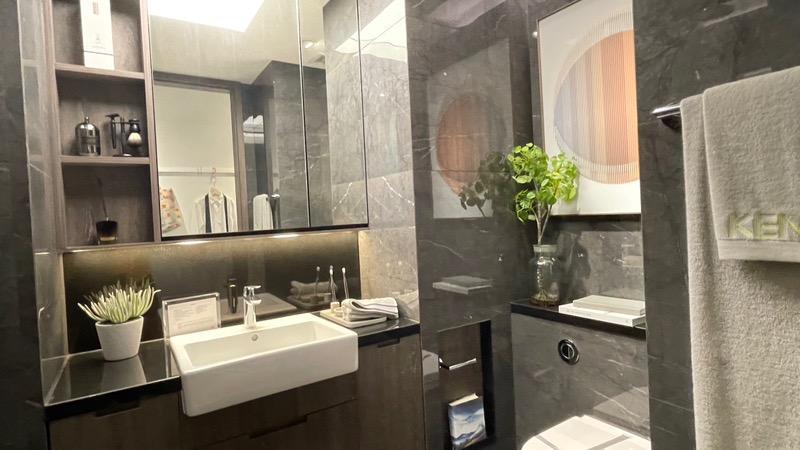 The M Condominium For Sale, $1,100,000, 1 Bed 1 Bath 409 sqft $2,689.00 psf