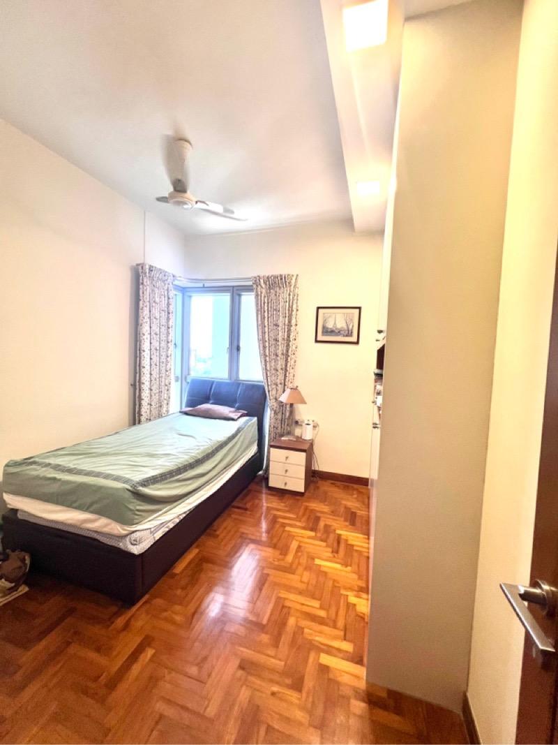 The Bayshore Condominium For Sale, $2,100,000, 4 Bed 3 Bath 1,432 sqft $1,466.00 psf