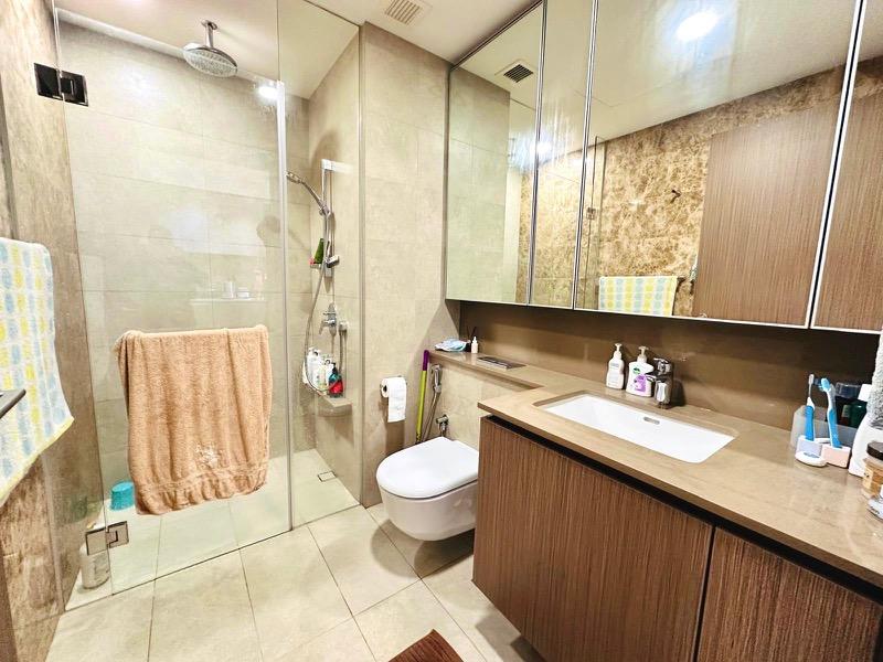 Seaside Residences Apartment For Sale, $1,280,000, 1 Bed 1 Bath 592 sqft $2,162.00 psf