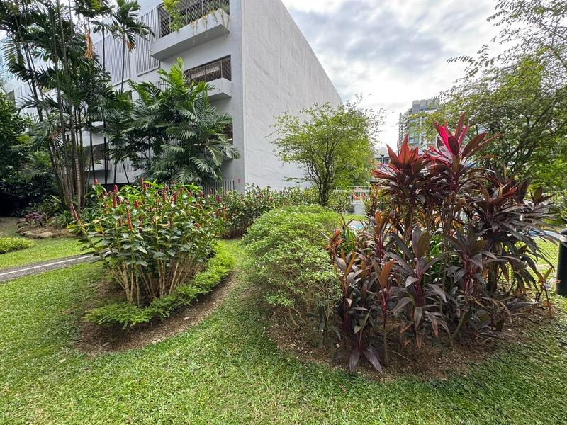 Centrepoint Apartment For Sale, $1,850,000, 1 Bed 1 Bath 732 sqft $2,527.00 psf