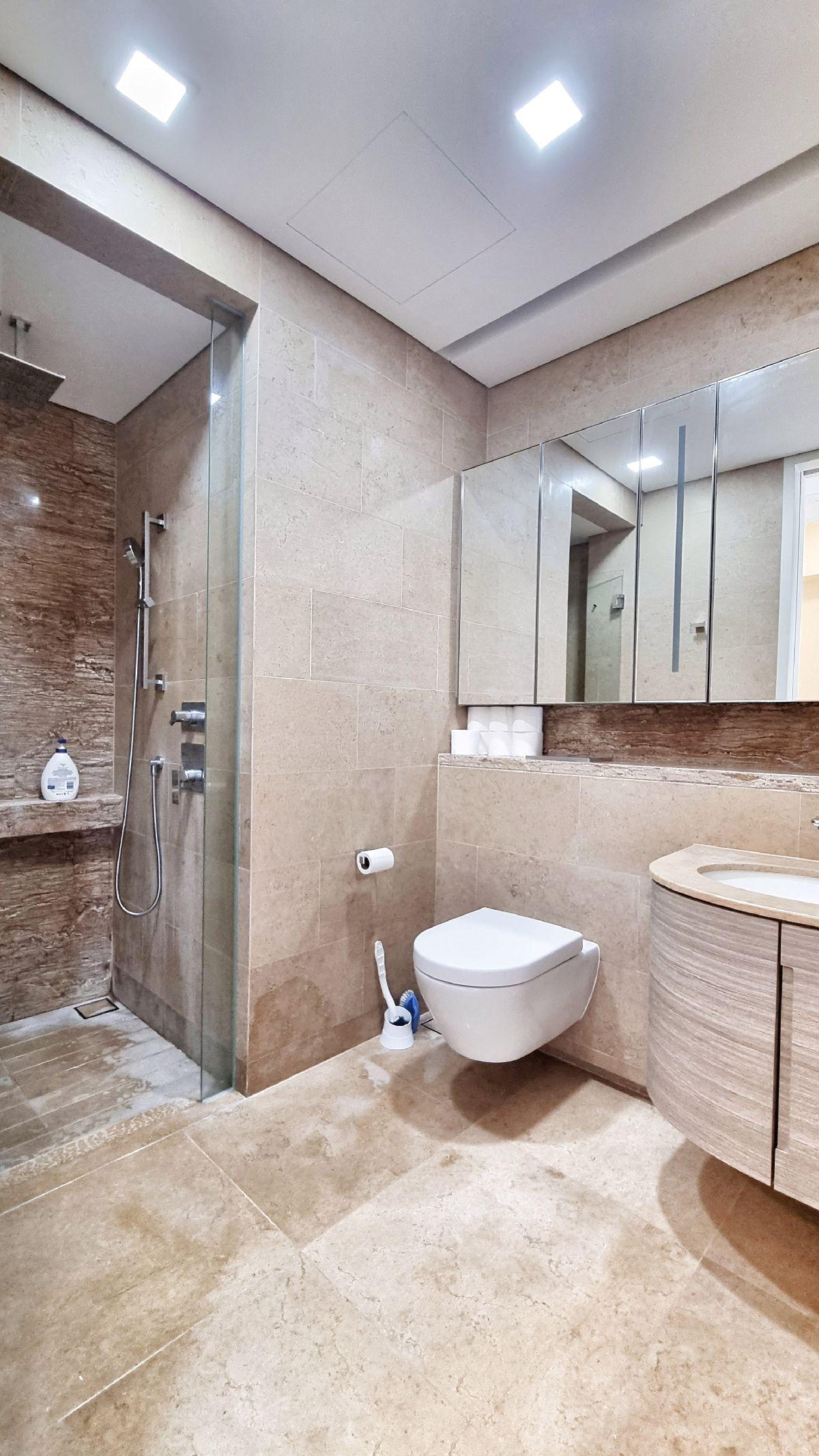 DUO Residences Condominium For Sale, $1,650,000, 1 Bed 1 Bath 689 sqft $2,395.00 psf