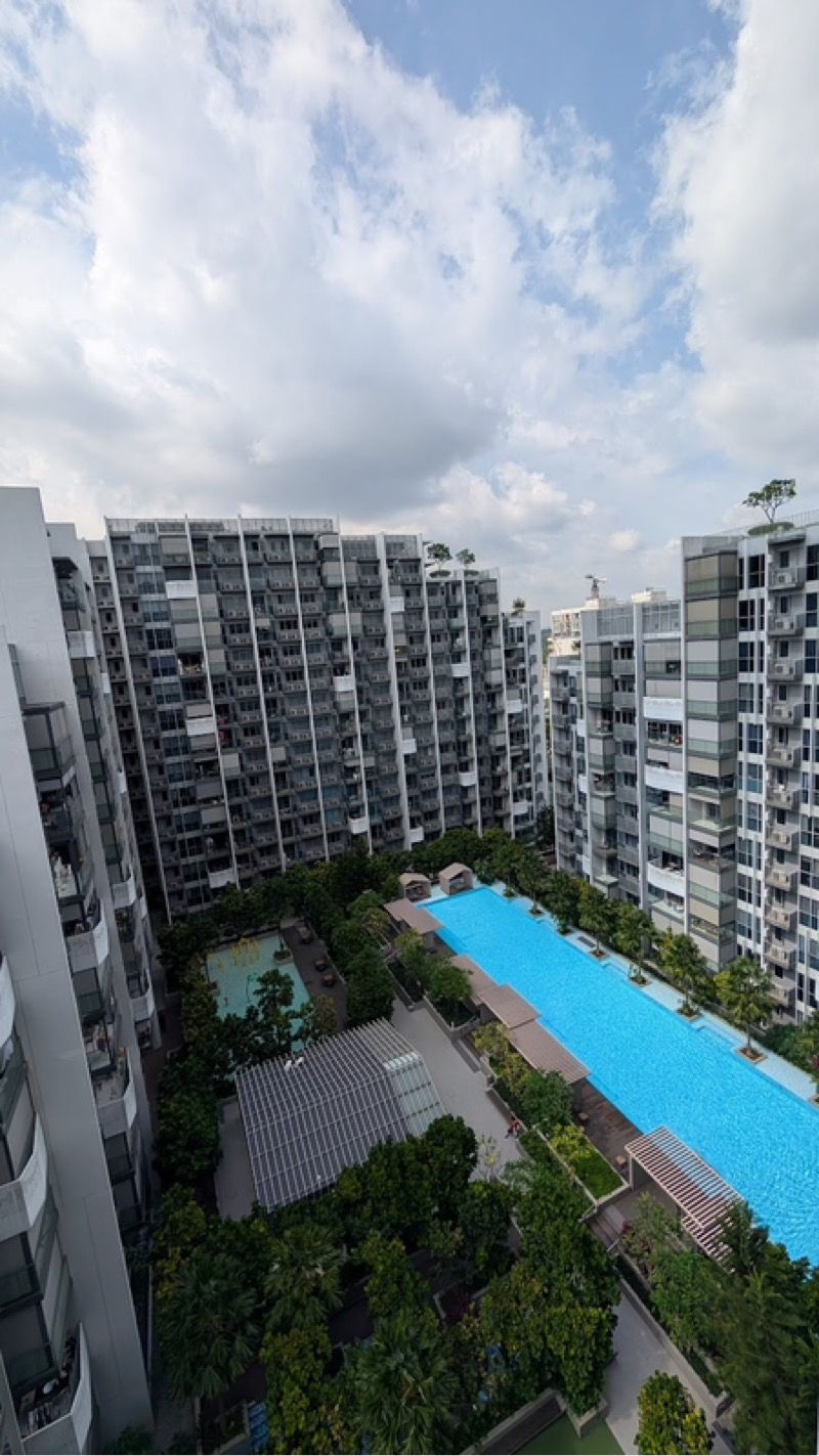 The Alps Residences Condominium For Sale, $1,188,000, 2 Bed 2 Bath 700 sqft $1,697.00 psf Condominium | D18 Tampines | Prop-GPT the AI-Powered Property Guru