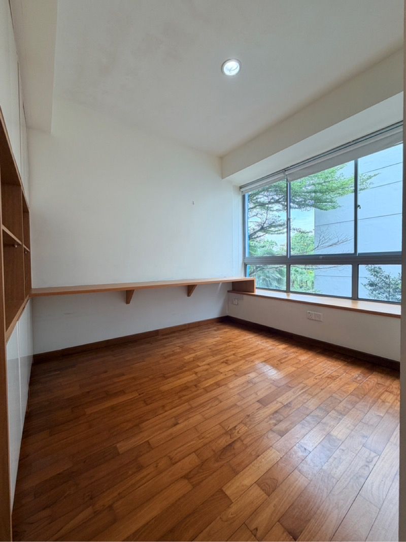 Murano Condominium For Sale, $1,900,000, 3 Bed 3 Bath 1,055 sqft $1,801.00 psf