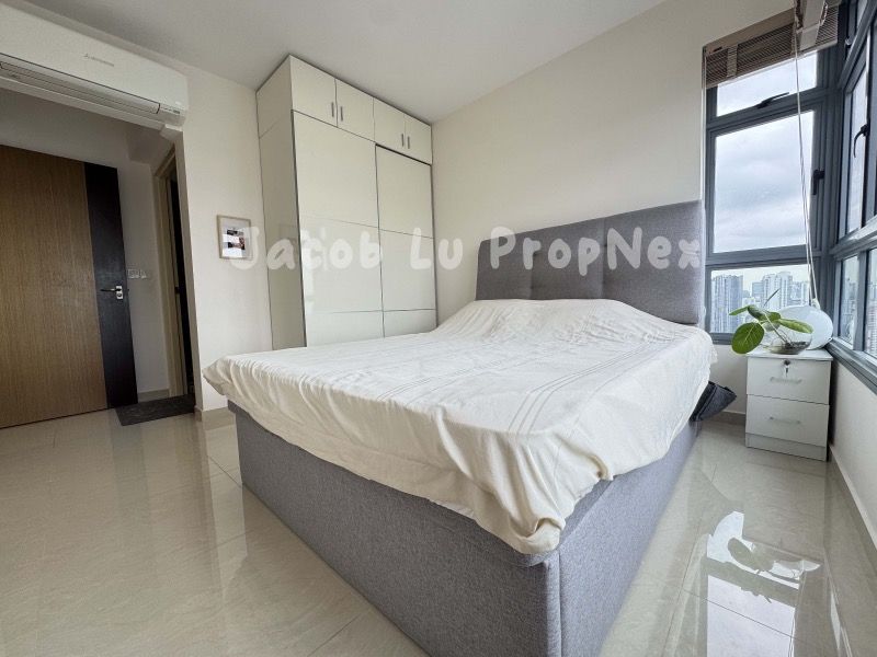 53 Strathmore Avenue HDB Apartment For Sale, $988,000, 2 Bed 2 Bath 667 sqft $1,481.00 psf